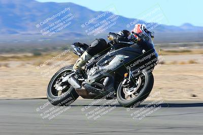 media/Jan-09-2022-SoCal Trackdays (Sun) [[2b1fec8404]]/Turn 8 (1045am)/